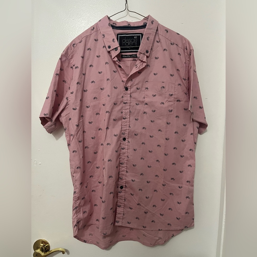 Set of 4 Men buttoned shirts. Size Large. EUC. - Picture 4 of 9